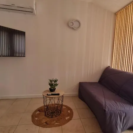 Apartment New Superbe F2 Refait A Neuf Tout Confort Avec Piscine Et Mer A Pied